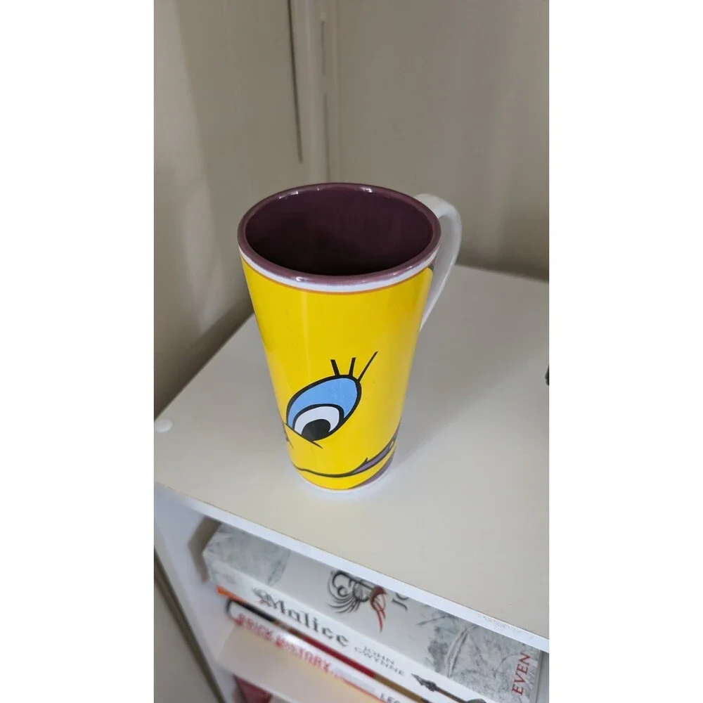 2000 Looney Tunes Tweety Bird Face Tall Gibson Coffee Mug Warner Bros Cup